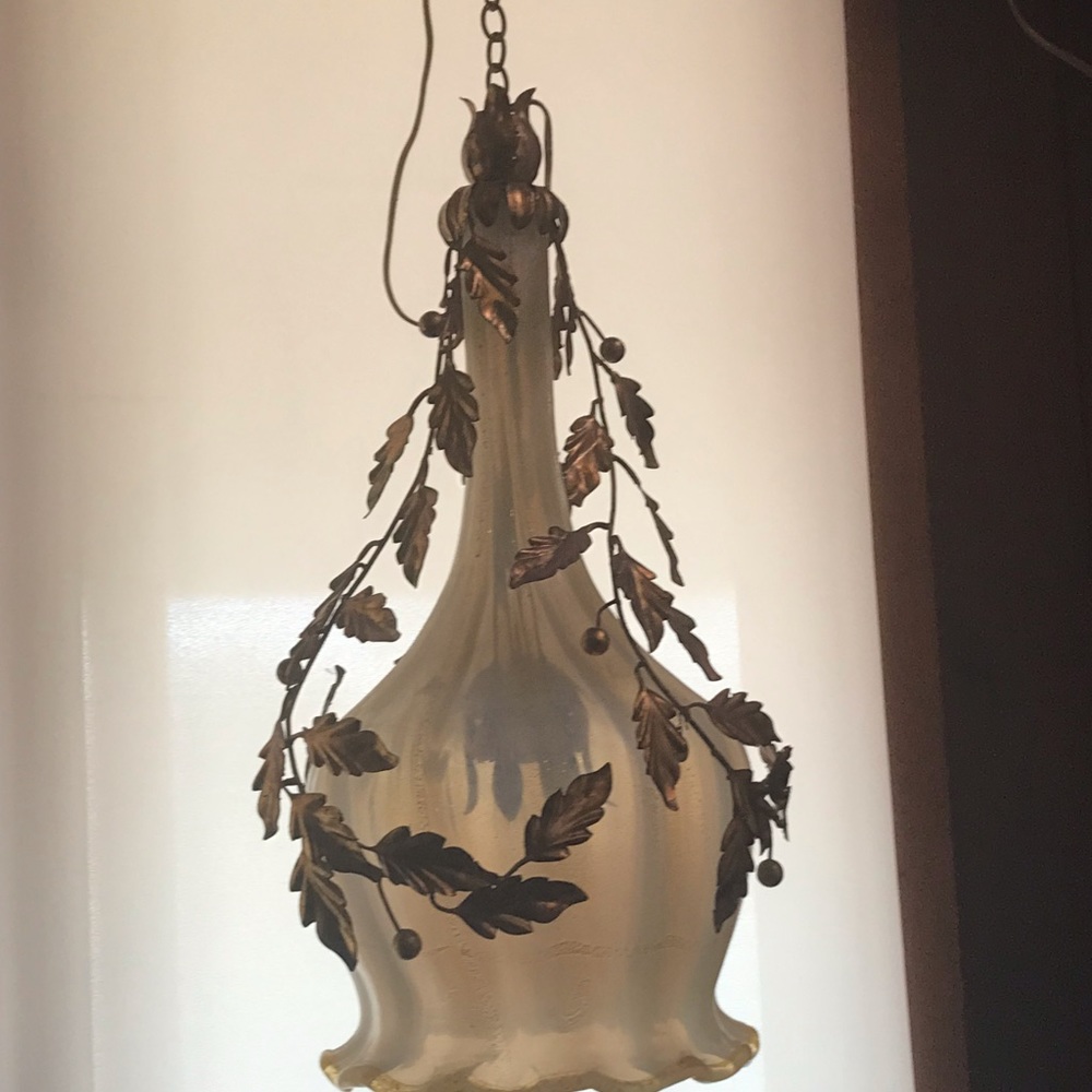 Swag lamp - Picture 3 of 3